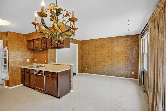 1825 Foxcroft Ln 405 gallery image 13