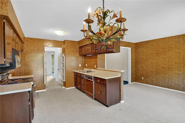 1825 Foxcroft Ln 405 gallery image 14