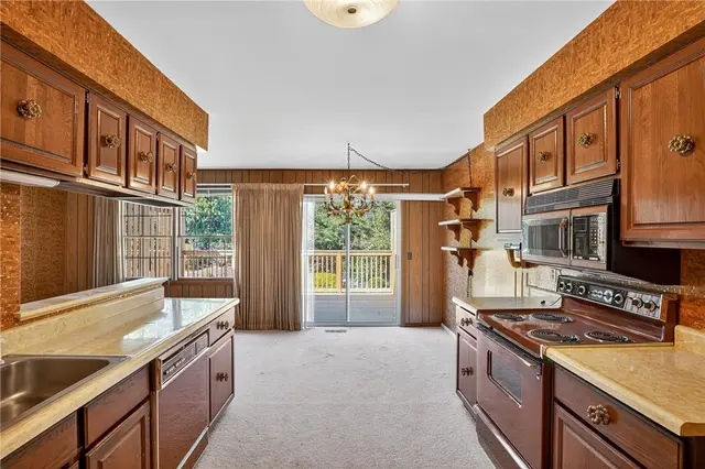 1825 Foxcroft Ln 405 gallery image 18
