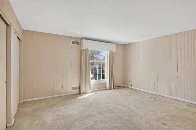 1825 Foxcroft Ln 405 gallery image 24