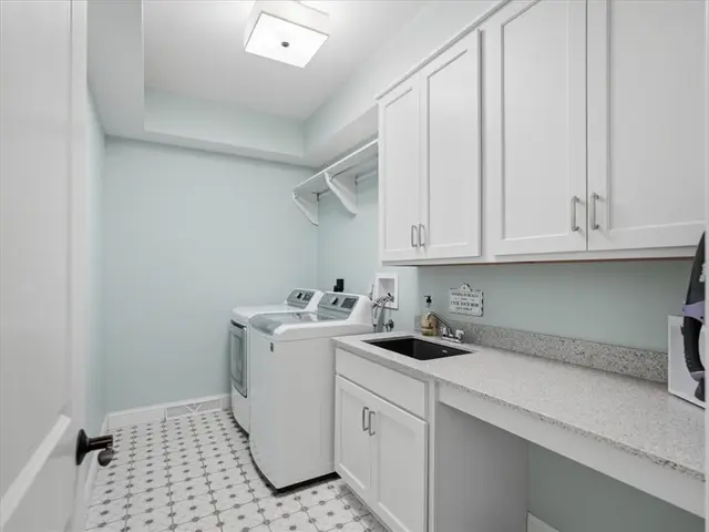 1826 Willow Oak Dr gallery image 17