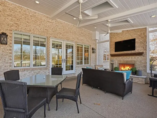 1826 Willow Oak Dr gallery image 36