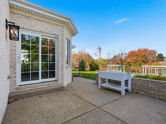 1826 Willow Oak Dr gallery image 39