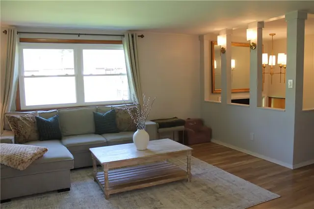 1830 Duncan Ave gallery image 18