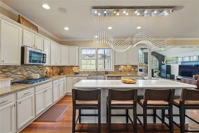 1832 FRANKLIN RUN CT gallery image 2