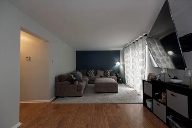 184 Birch Ct gallery image 9