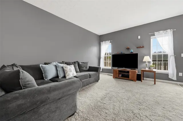 184 Southern Valley gallery image 31