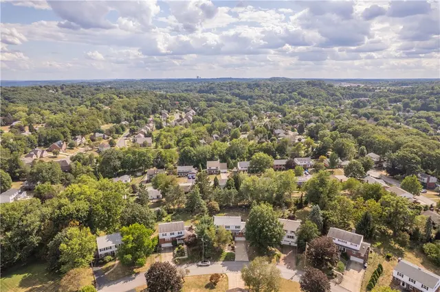 1857 Brandywine Drive gallery image 2