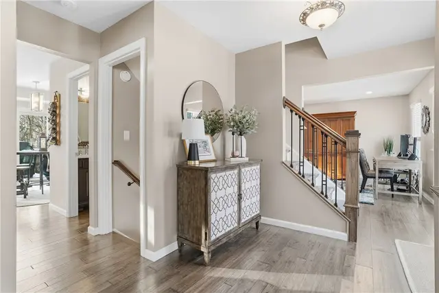 186 Bayberry Ln gallery image 12