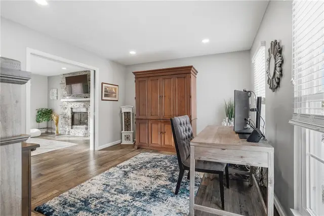 186 Bayberry Ln gallery image 22