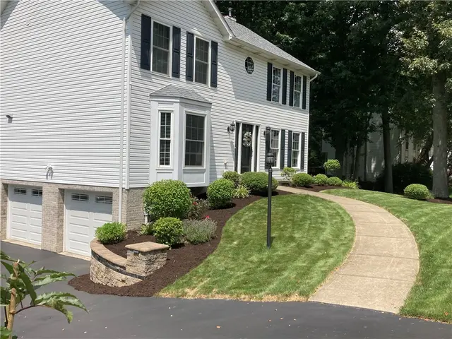 186 Bayberry Ln gallery image 28