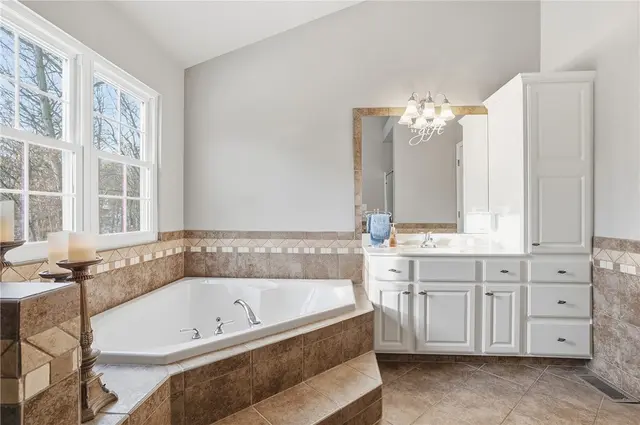 186 Bayberry Ln gallery image 46