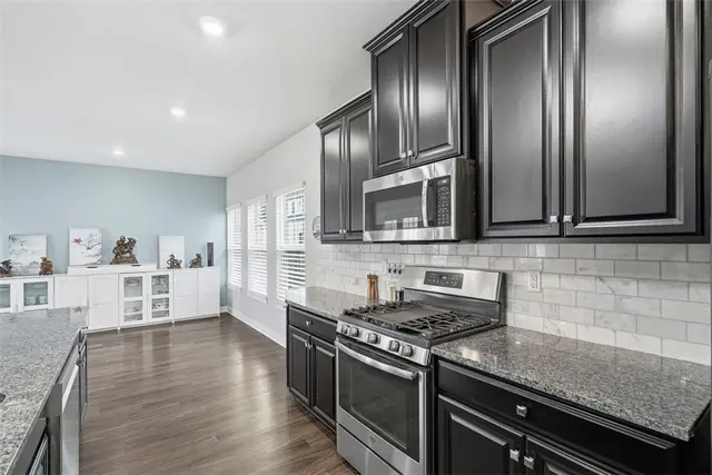 186 Bucktail Drive gallery image 9