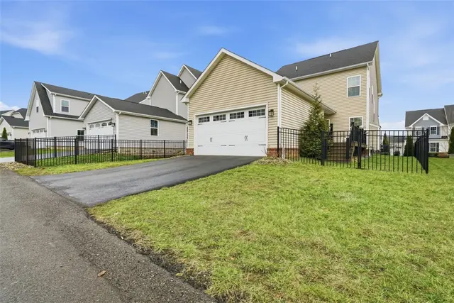 186 Bucktail Drive gallery image 21