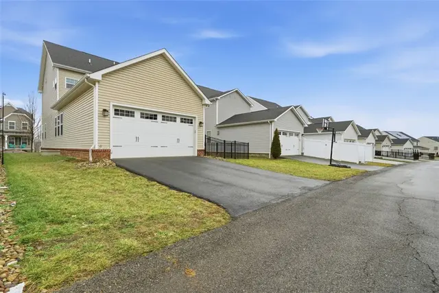 186 Bucktail Drive gallery image 41