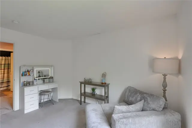 1871 Pioneer Dr gallery image 22