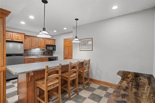 189 Wedgewood Dr gallery image 5