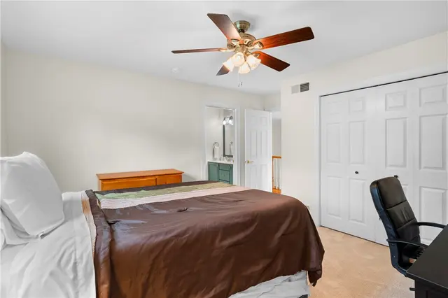189 Wedgewood Dr gallery image 11
