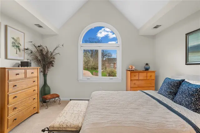 189 Wedgewood Dr gallery image 20