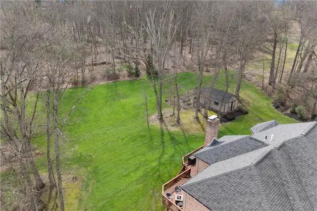 189 Wedgewood Dr gallery image 22