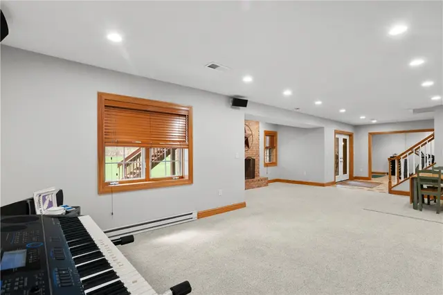 189 Wedgewood Dr gallery image 27
