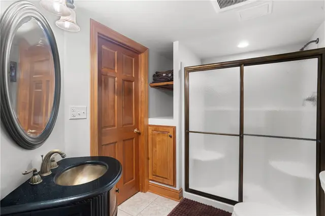 189 Wedgewood Dr gallery image 37