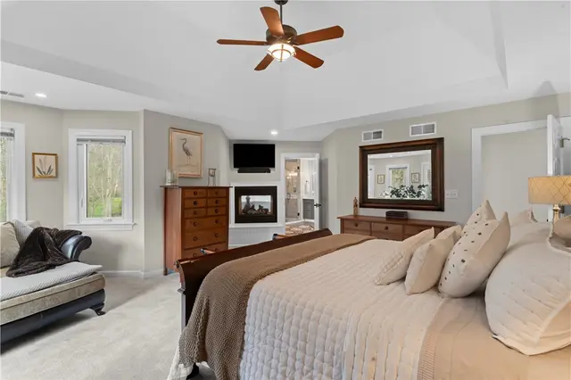 189 Wedgewood Dr gallery image 49