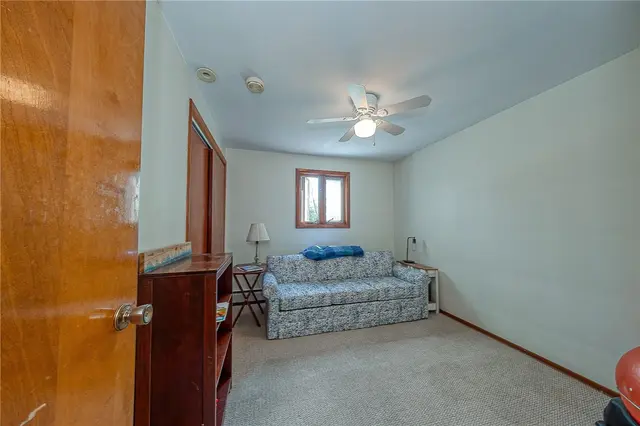 190 Kildee Dr gallery image 28