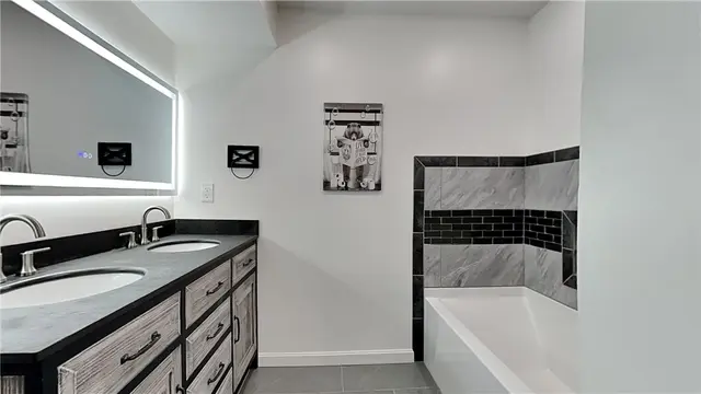191 Manor Rd. gallery image 24