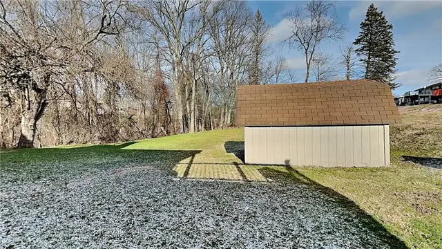191 Manor Rd. gallery image 29