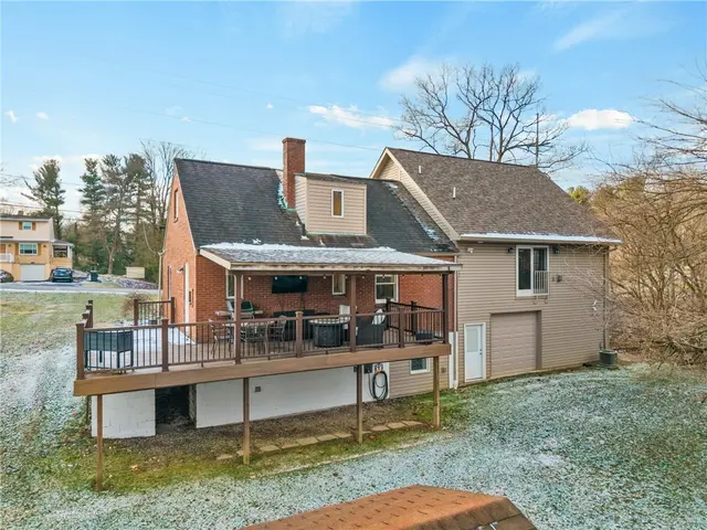 191 Manor Rd. gallery image 39