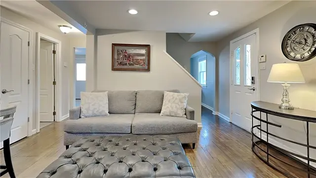 191 Manor Rd. gallery image 46