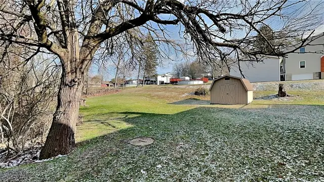 191 Manor Rd. gallery image 49