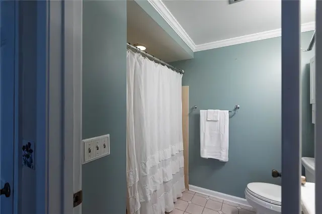 1910 Overland Ct gallery image 31