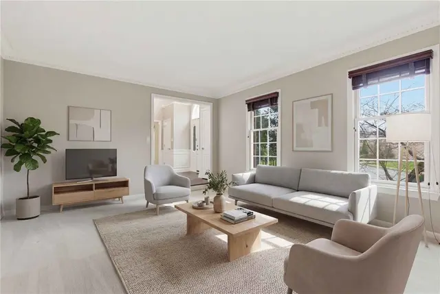 1915 Oakhurst Drive gallery image 6