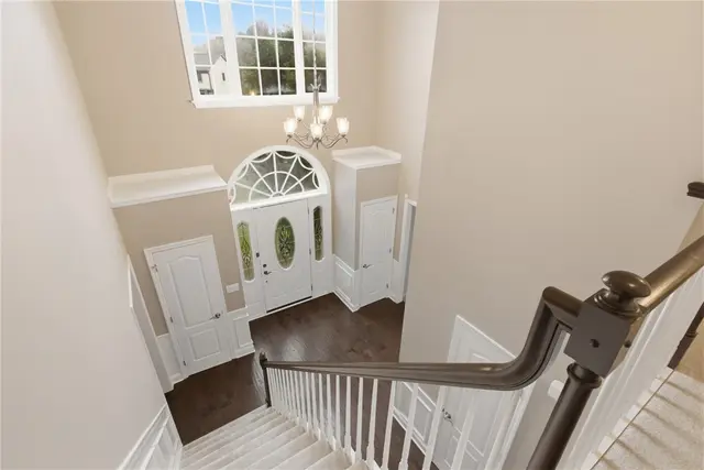 1915 Oakhurst Drive gallery image 26