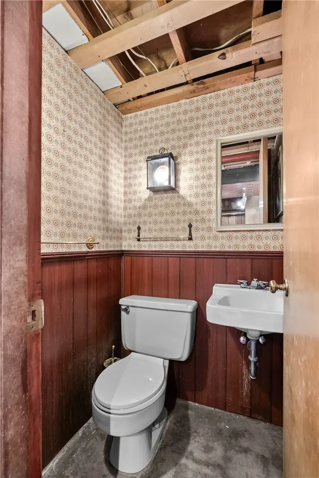 1942 Overland Ct gallery image 11