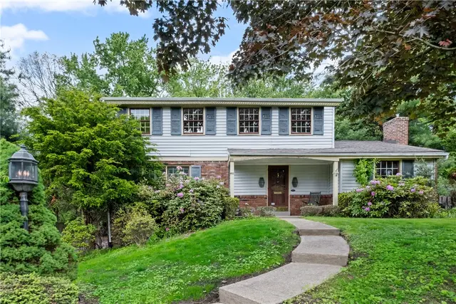 1942 Overland Ct