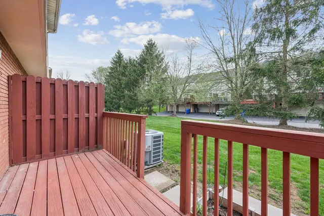 196 Woodhaven Drive gallery image 21