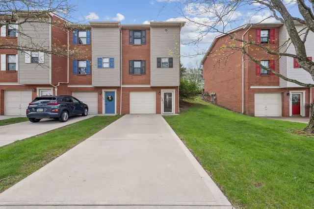 196 Woodhaven Drive gallery image 23