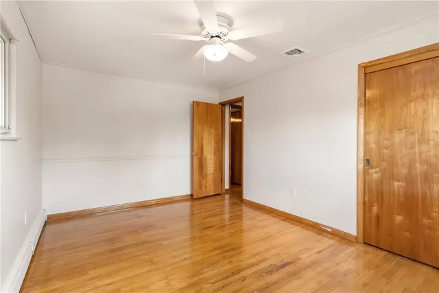 198 Longvue Dr gallery image 3