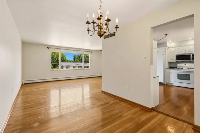 198 Longvue Dr gallery image 18