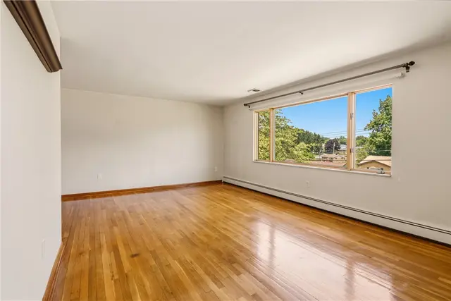198 Longvue Dr gallery image 21
