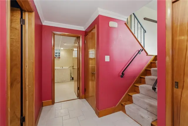 198 Longvue Dr gallery image 29