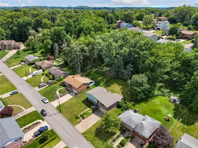 198 Longvue Dr gallery image 45