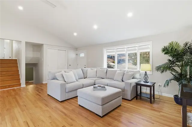 199 Avondale Street gallery image 9