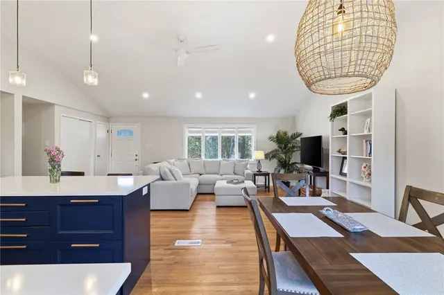 199 Avondale Street gallery image 16