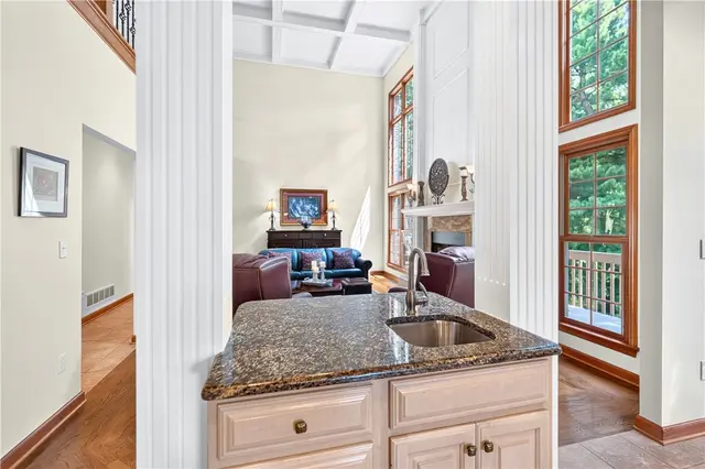 200 Chadborne Ct gallery image 19
