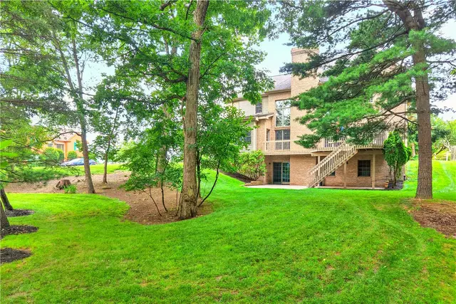 200 Chadborne Ct gallery image 24