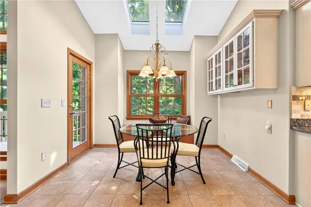 200 Chadborne Ct gallery image 29